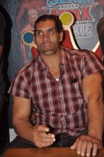 The Great Khali launches the Topps Slam Attax Trading Card Game to bring alive WWE experience for kids in Hamleys on 1st Dec 2011 (107).JPG